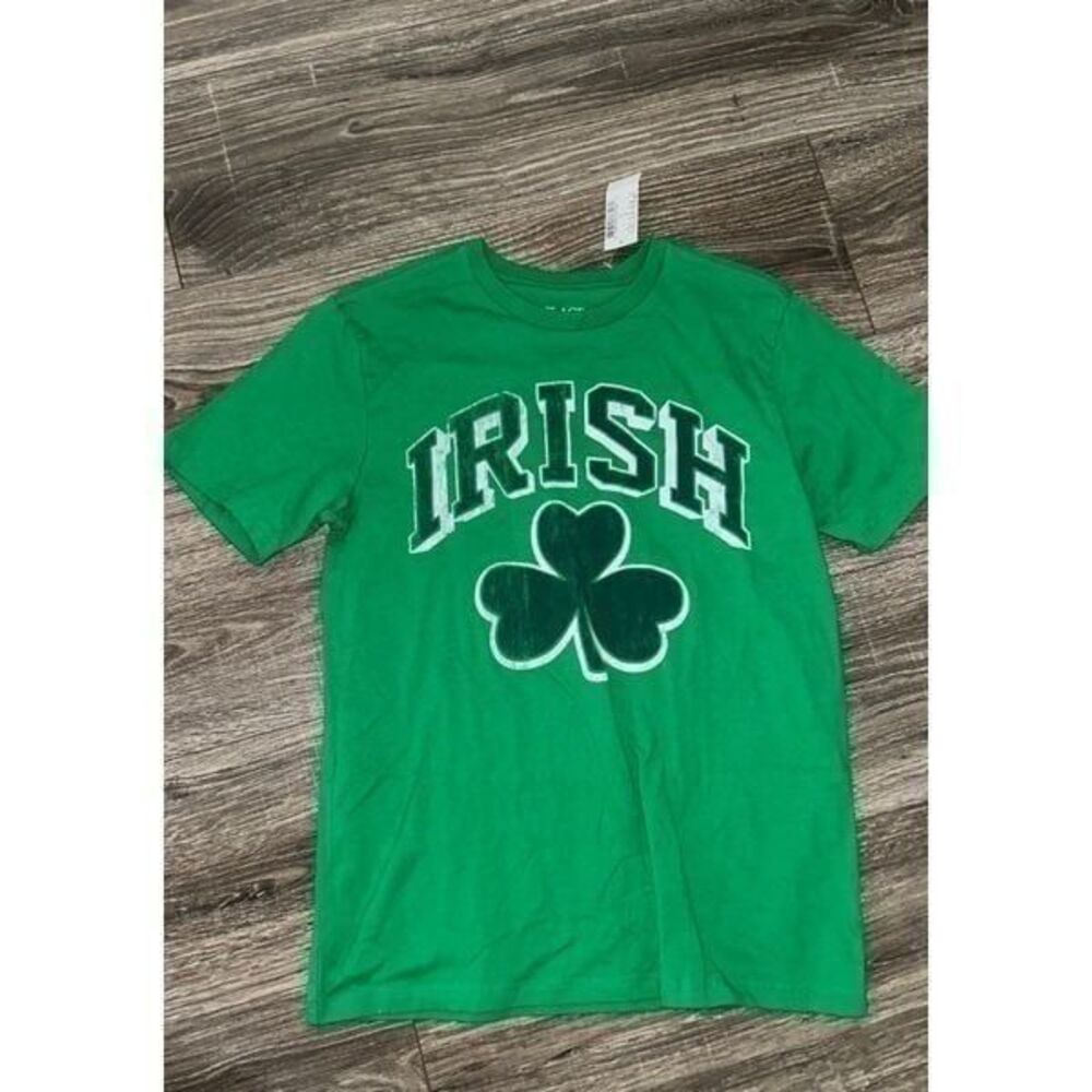 T-shirt boys size 10/12 L green